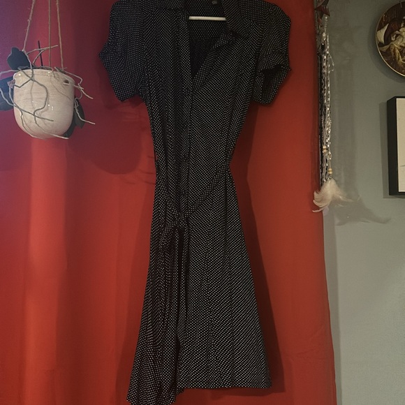 Size M navy Gap dress functional buttons down front and on both arms - belt tie - Picture 5 of 5